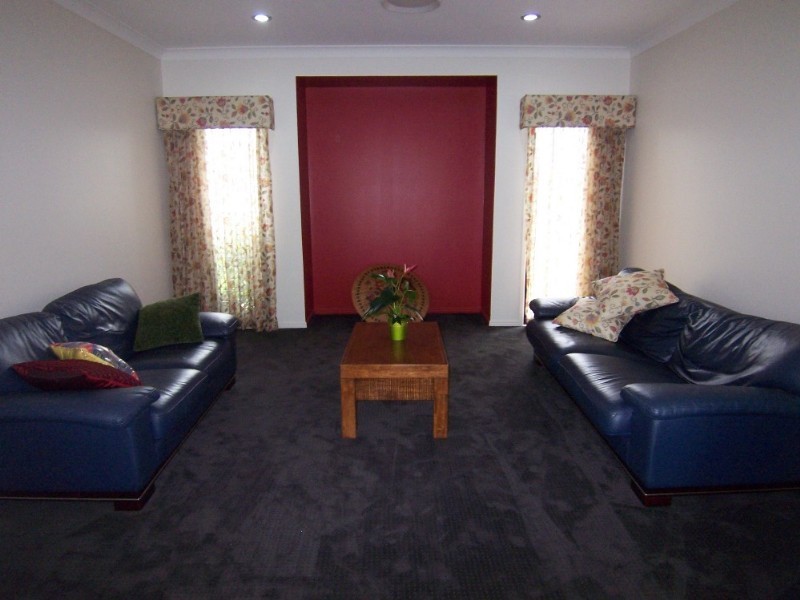 11 CARBINE Court, Karalee QLD 4306
