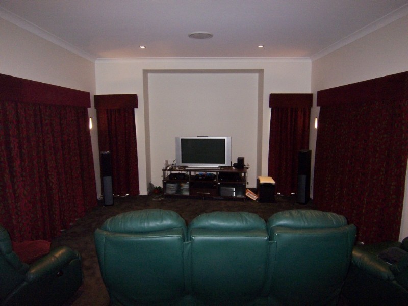 11 CARBINE Court, Karalee QLD 4306