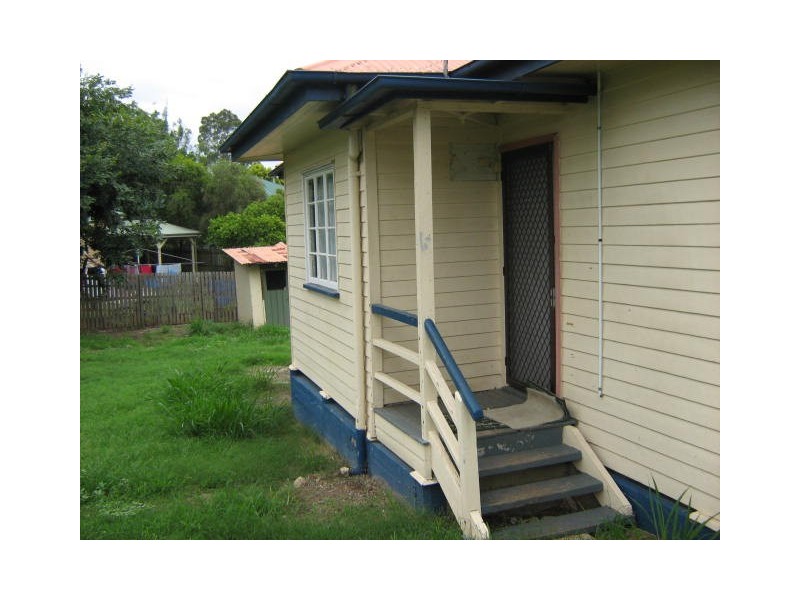 15 Toongarra Road, Leichhardt QLD 4305