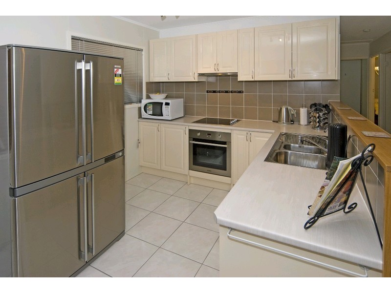 15 Duncan Street, Riverview QLD 4303