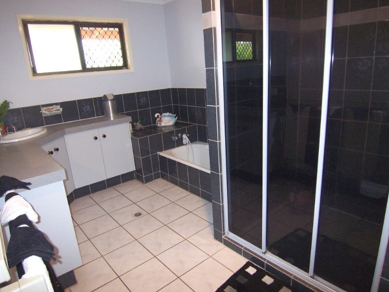 398 Haigslea-Amberley Road, Walloon QLD 4306