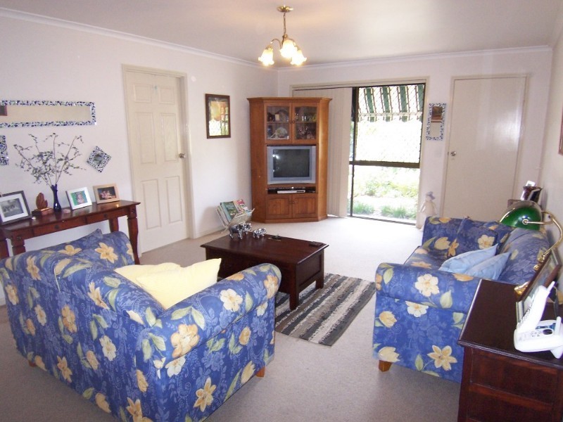 2 Palm Avenue, Raceview QLD 4305