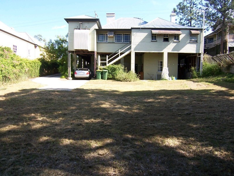 109 Limestone Street, Ipswich QLD 4305