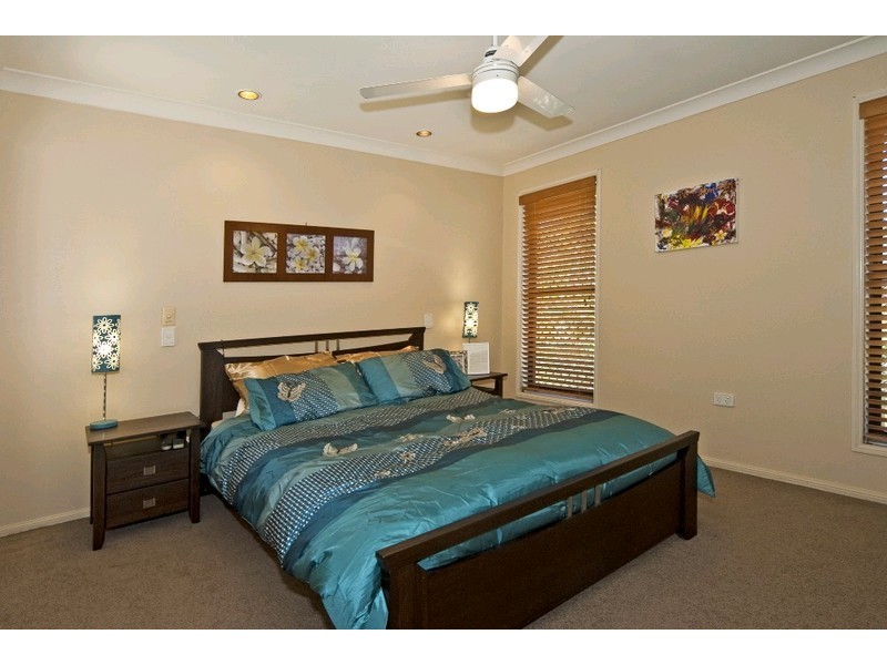 15 Lakewood Court, Flinders View QLD 4305