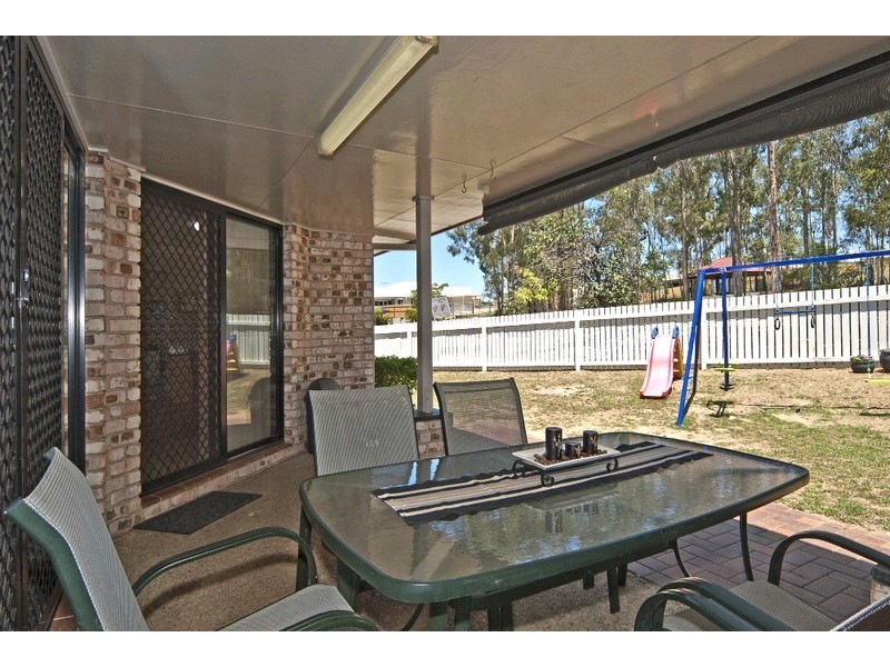 15 Lakewood Court, Flinders View QLD 4305