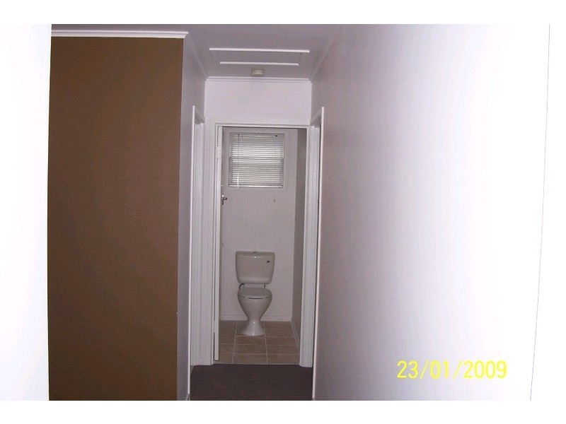 6 Winifred Street, North Booval QLD 4304