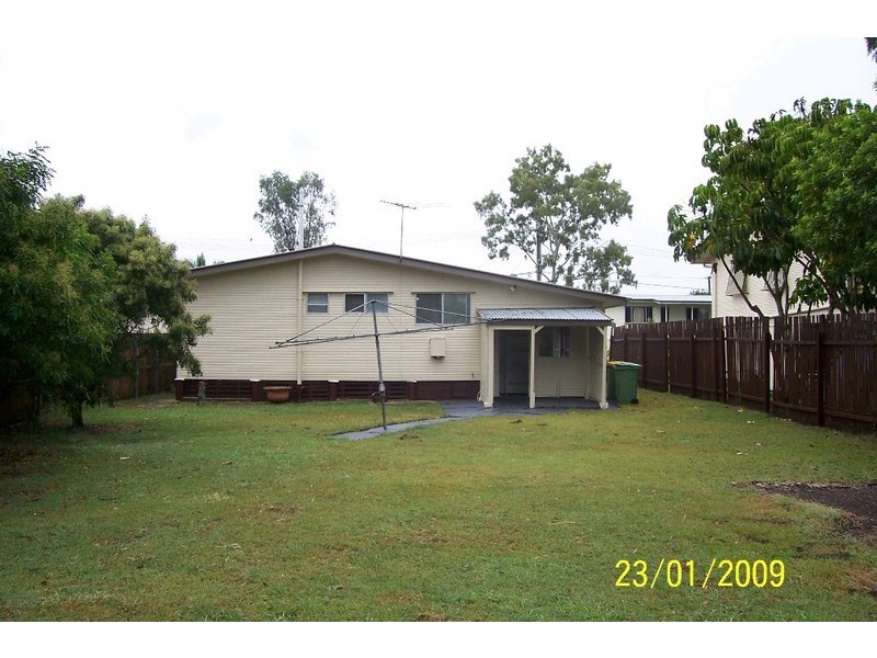 6 Winifred Street, North Booval QLD 4304