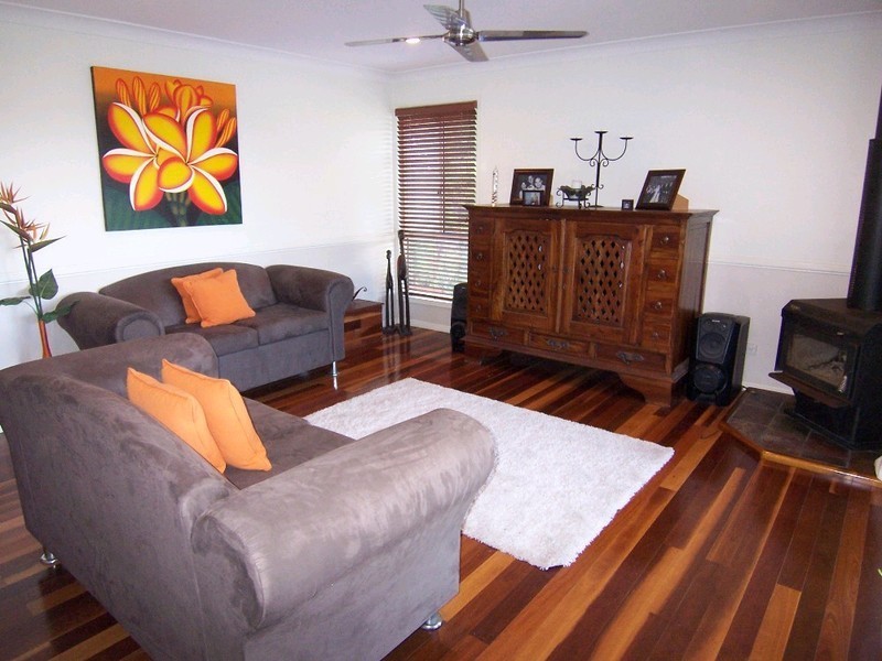 3 Walter Street, Blackstone QLD 4304