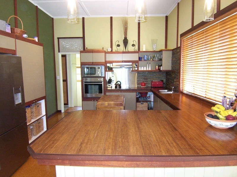 18 Lusitania Street, Newtown QLD 4305