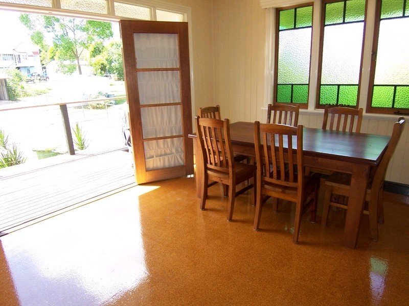 18 Lusitania Street, Newtown QLD 4305