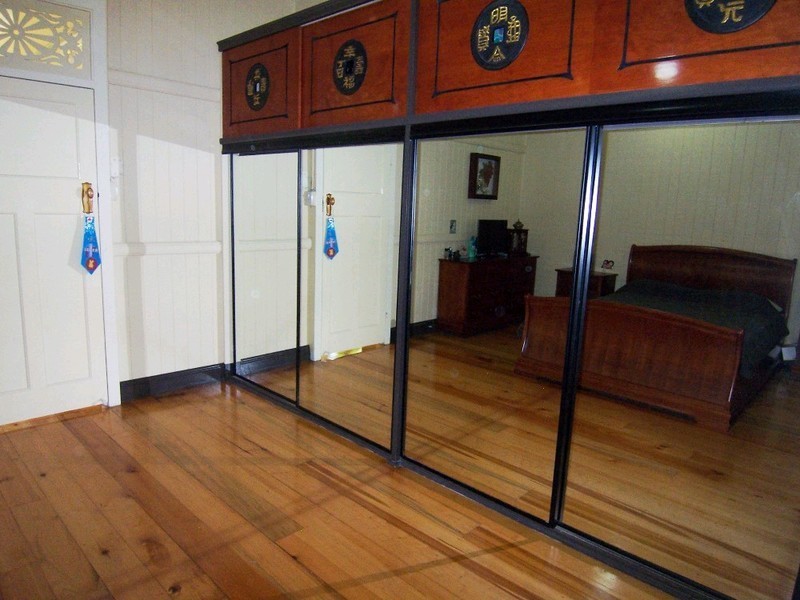 18 Lusitania Street, Newtown QLD 4305