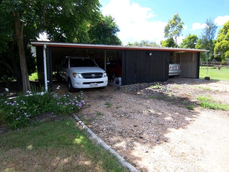 18 Lusitania Street, Newtown QLD 4305