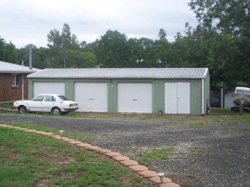 33 Brisbane Valley Highway, Blacksoil QLD 4306