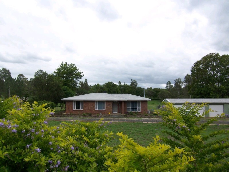 33 Brisbane Valley Highway, Blacksoil QLD 4306