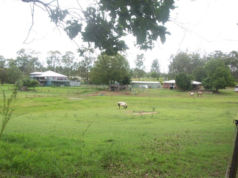 33 Brisbane Valley Highway, Blacksoil QLD 4306