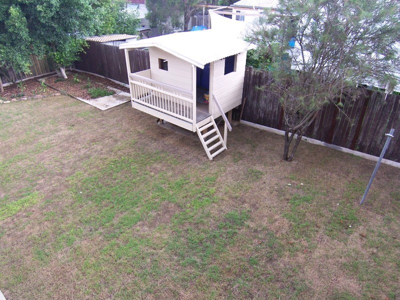 11 Lennon Lane, North Ipswich QLD 4305