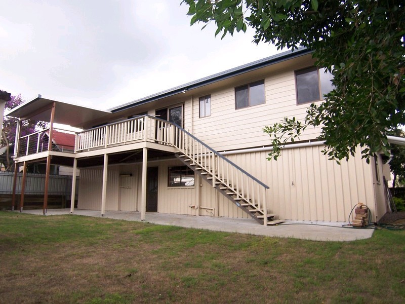 11 Lennon Lane, North Ipswich QLD 4305