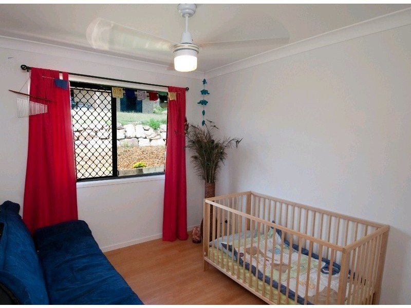 8 Truscot Court, Fernvale QLD 4306