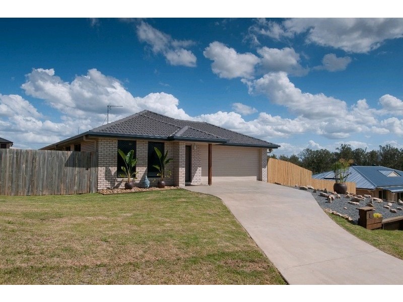 8 Truscot Court, Fernvale QLD 4306