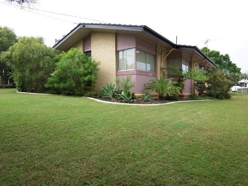 57 Waterworks Road, North Ipswich QLD 4305