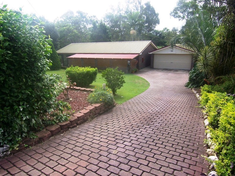 16 Katandra Crescent, Bellbird Park QLD 4300