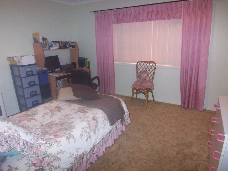 16 Katandra Crescent, Bellbird Park QLD 4300