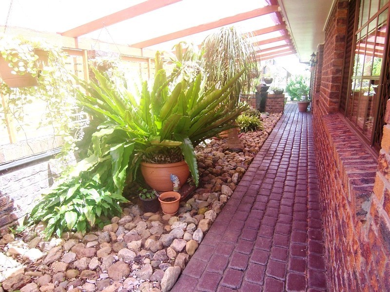 16 Katandra Crescent, Bellbird Park QLD 4300