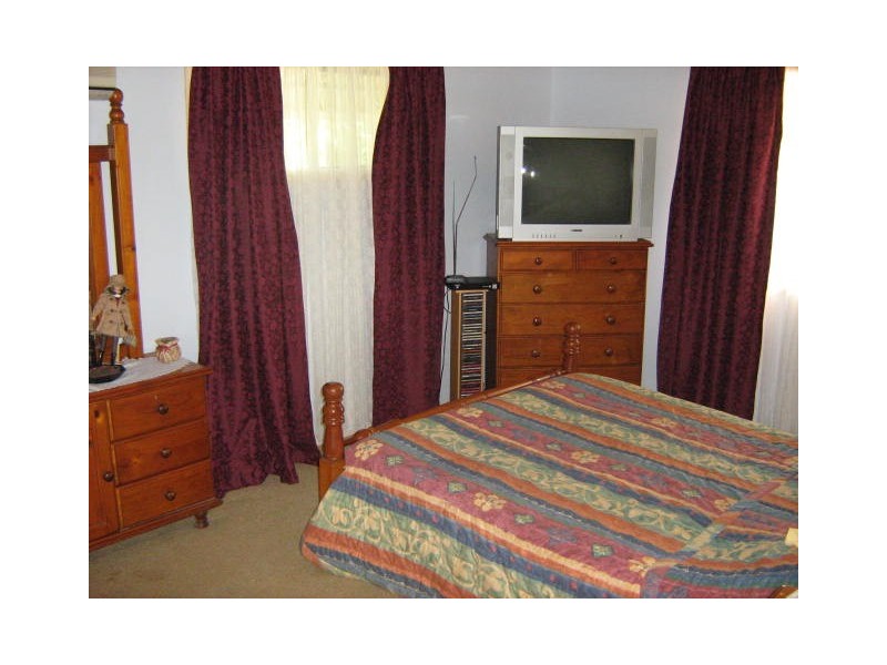 52 Hanlon Street, Bundamba QLD 4304