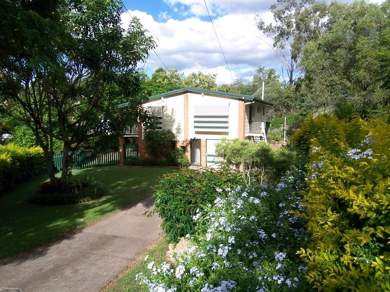 32 Upper McCormack Street, Bundamba QLD 4304