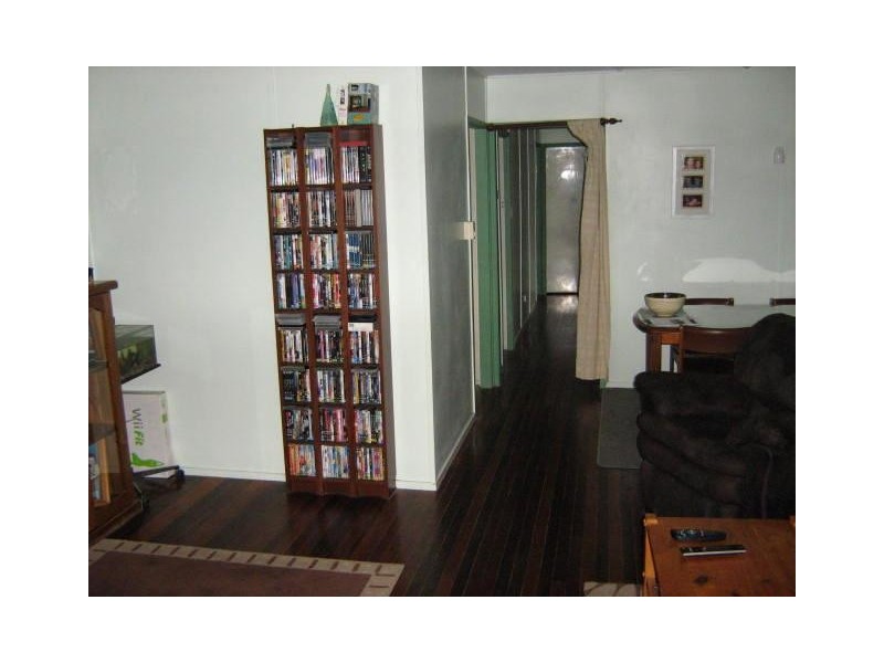 9 Everdina Street, Leichhardt QLD 4305