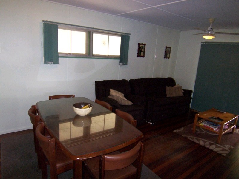 9 Everdina Street, Leichhardt QLD 4305