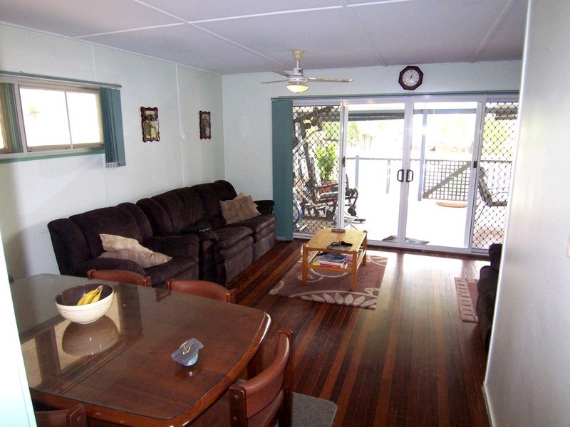 9 Everdina Street, Leichhardt QLD 4305