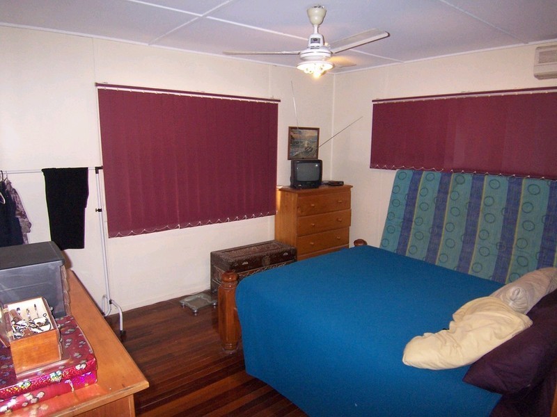 9 Everdina Street, Leichhardt QLD 4305