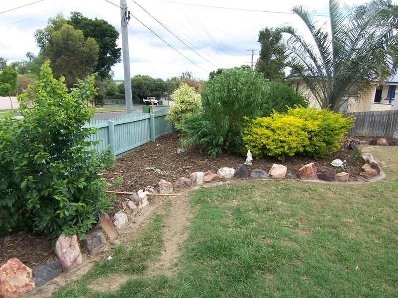 9 Everdina Street, Leichhardt QLD 4305