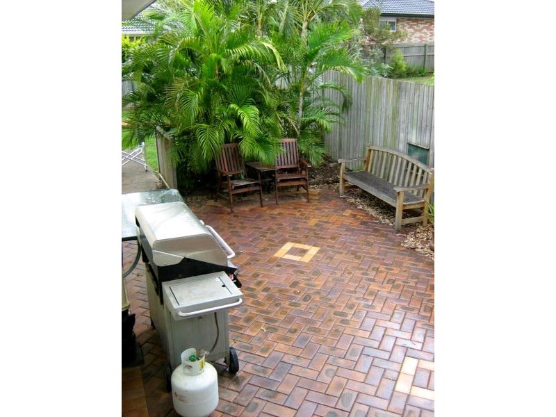 9 Everdina Street, Leichhardt QLD 4305