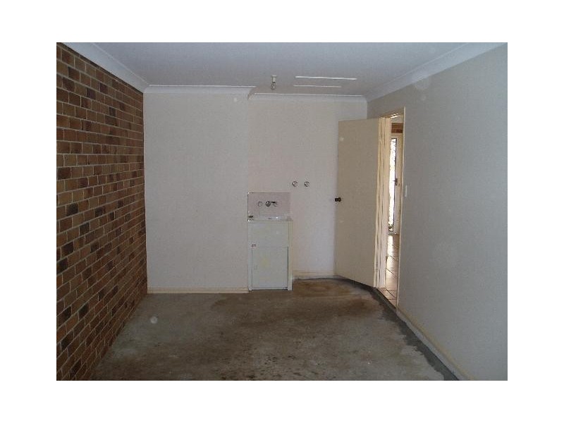 33 Helen Street, North Booval QLD 4304