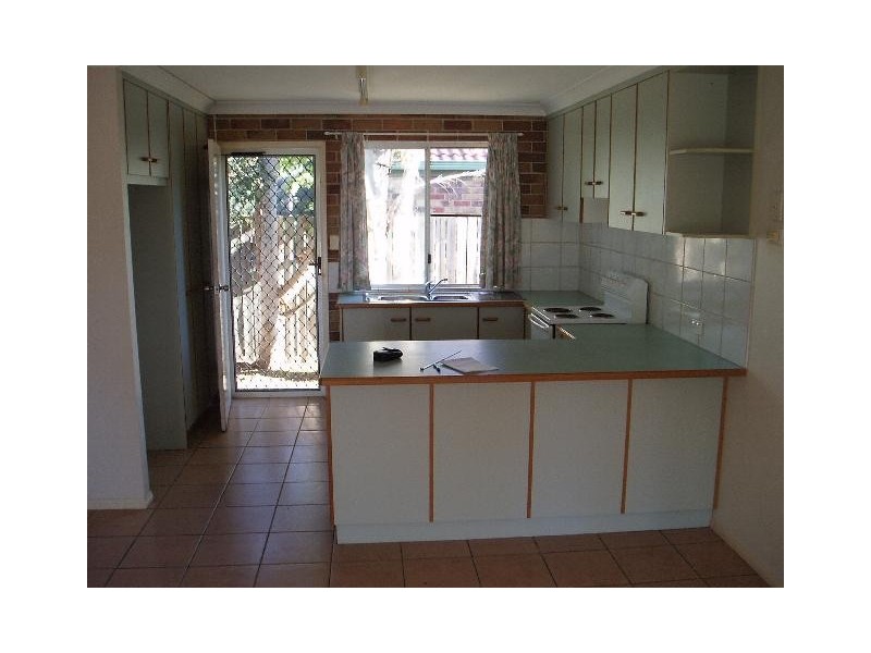 33 Helen Street, North Booval QLD 4304