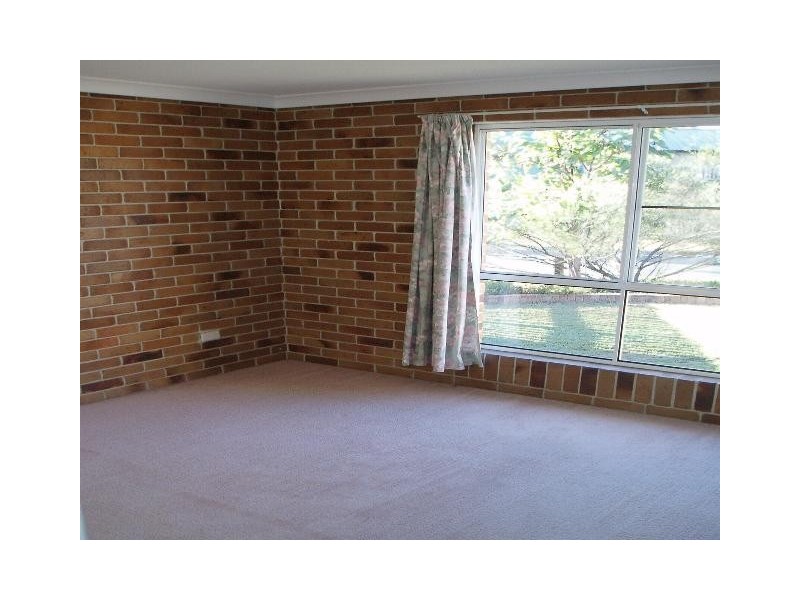 33 Helen Street, North Booval QLD 4304