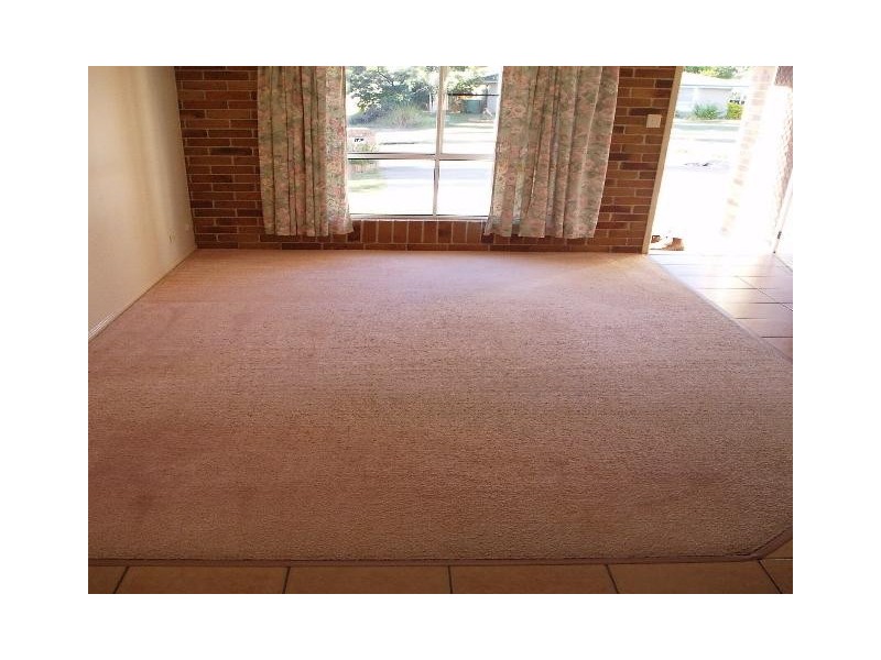 33 Helen Street, North Booval QLD 4304