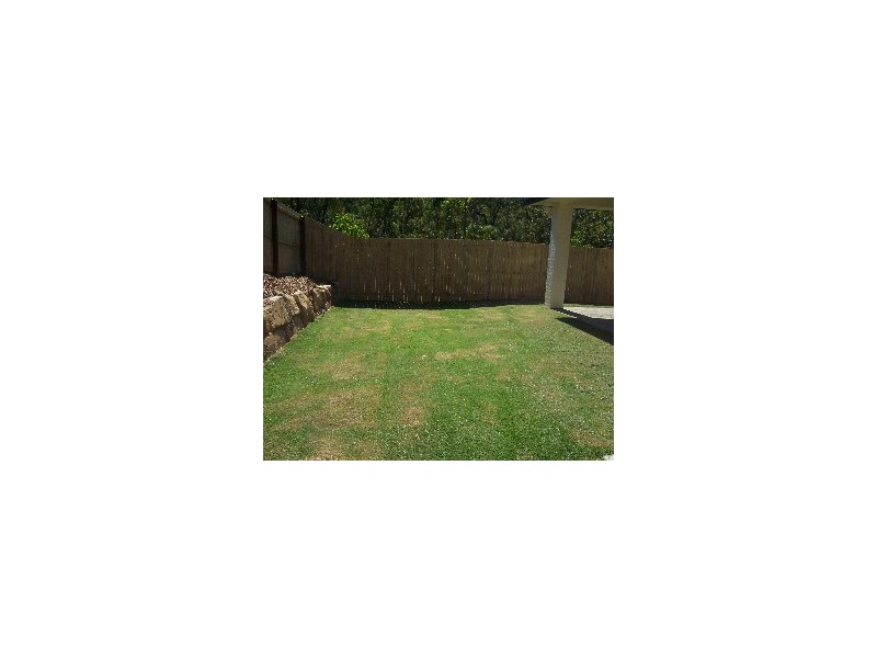 8 Berkeley Circuit, Bellbird Park QLD 4300