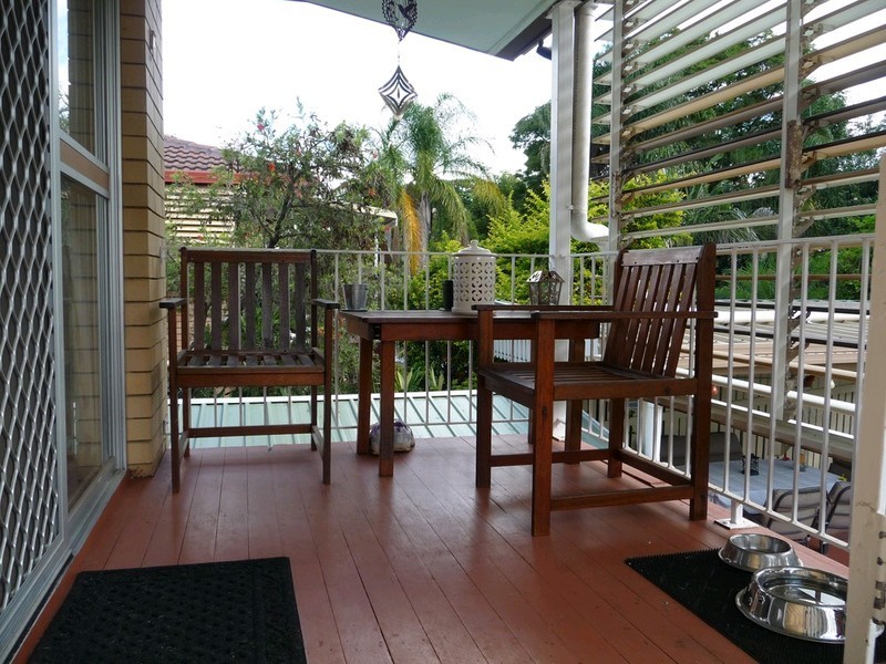23 Skinner Crescent, Silkstone QLD 4304