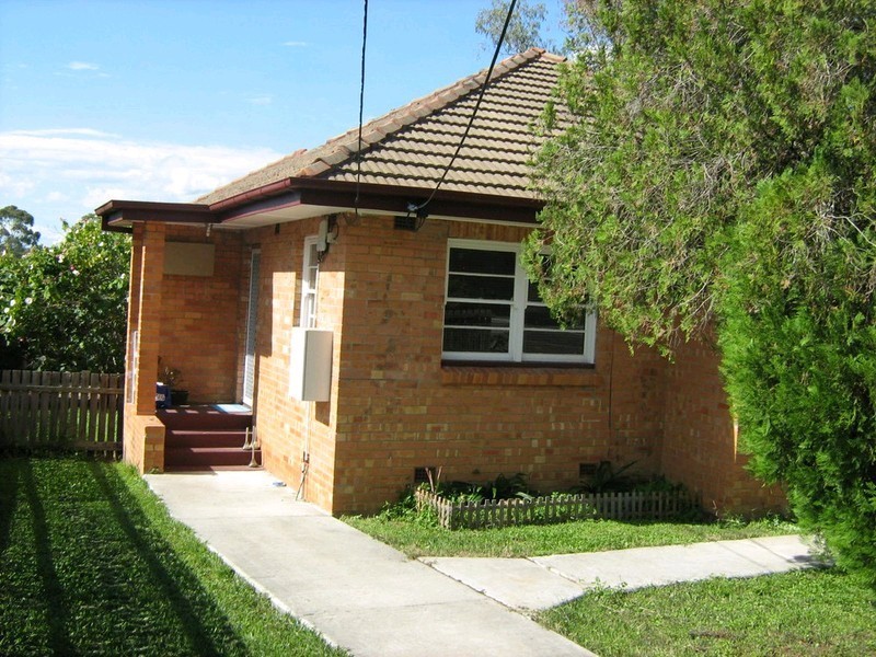 8 Toongarra Road, Leichhardt QLD 4305