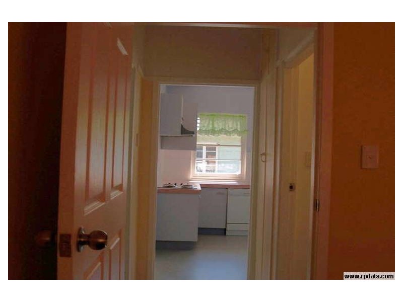 8 Toongarra Road, Leichhardt QLD 4305