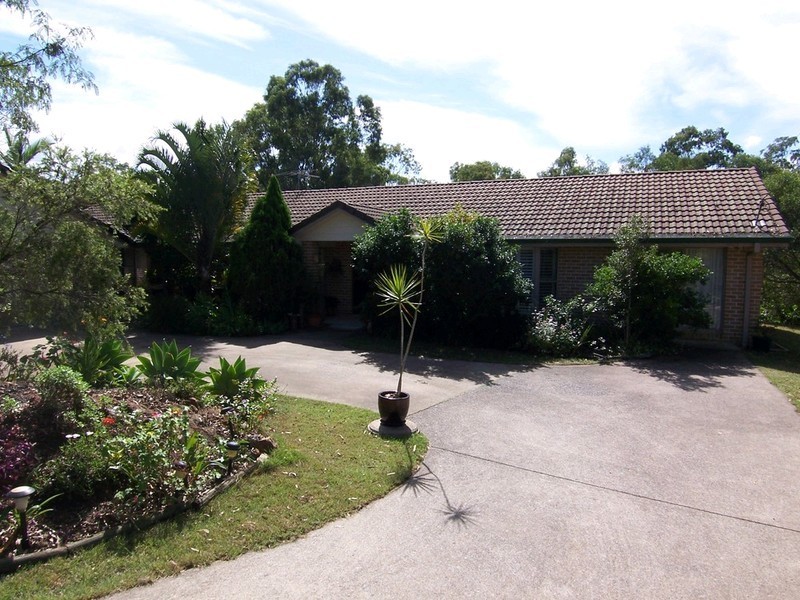 737 Mount Crosby Road, Karana Downs QLD 4306