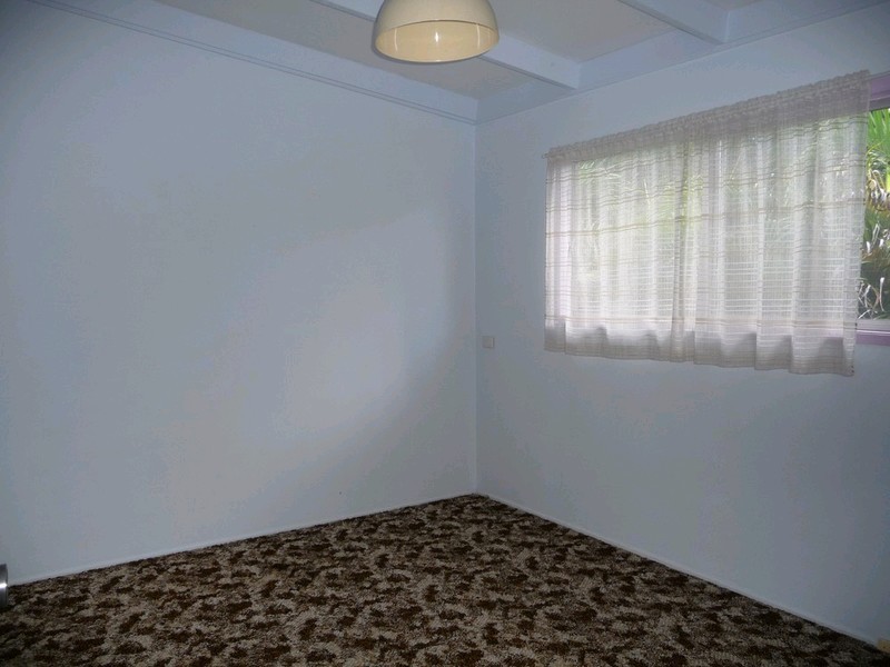 15 David Street, North Booval QLD 4304