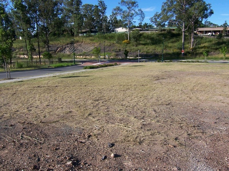 51 Eric Drive, Blackstone QLD 4304