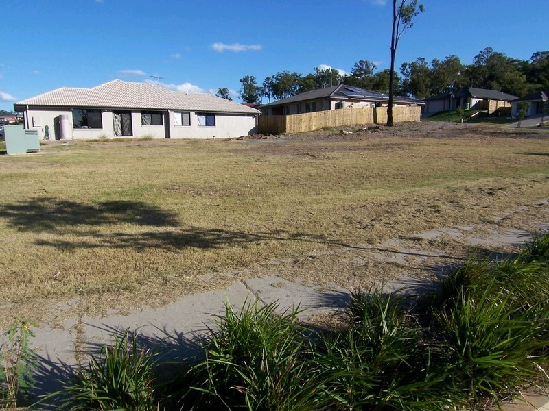 51 Eric Drive, Blackstone QLD 4304