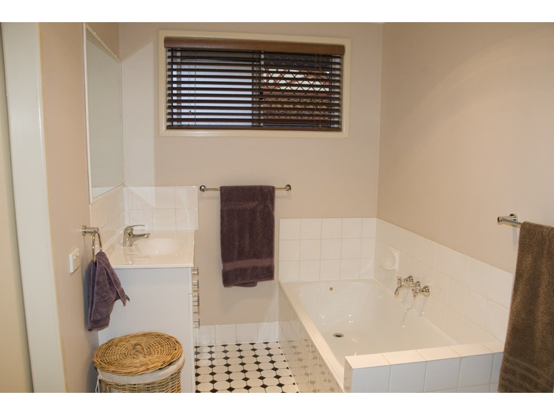 72 Cameron Street, Redbank Plains QLD 4301