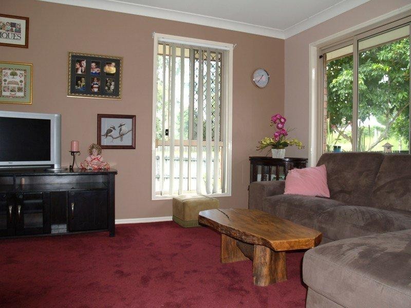 16 Kentia Circuit, Flinders View QLD 4305