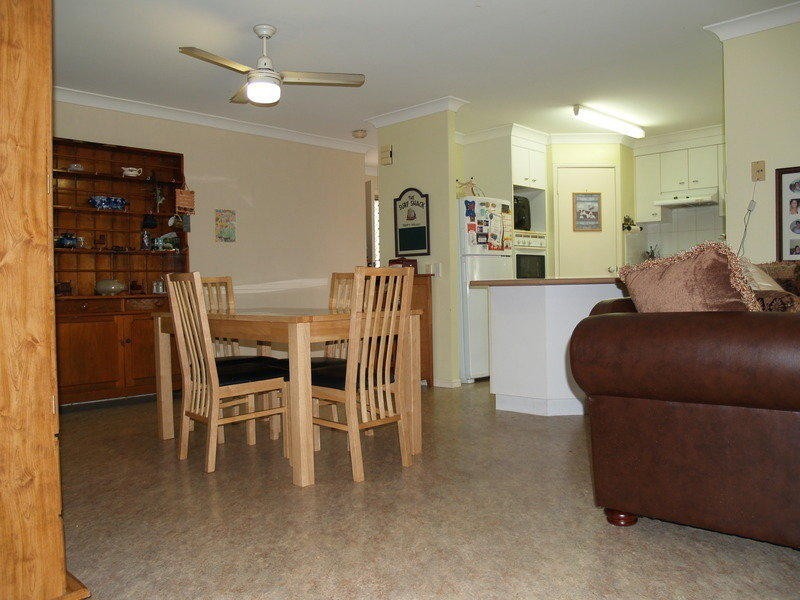 16 Kentia Circuit, Flinders View QLD 4305